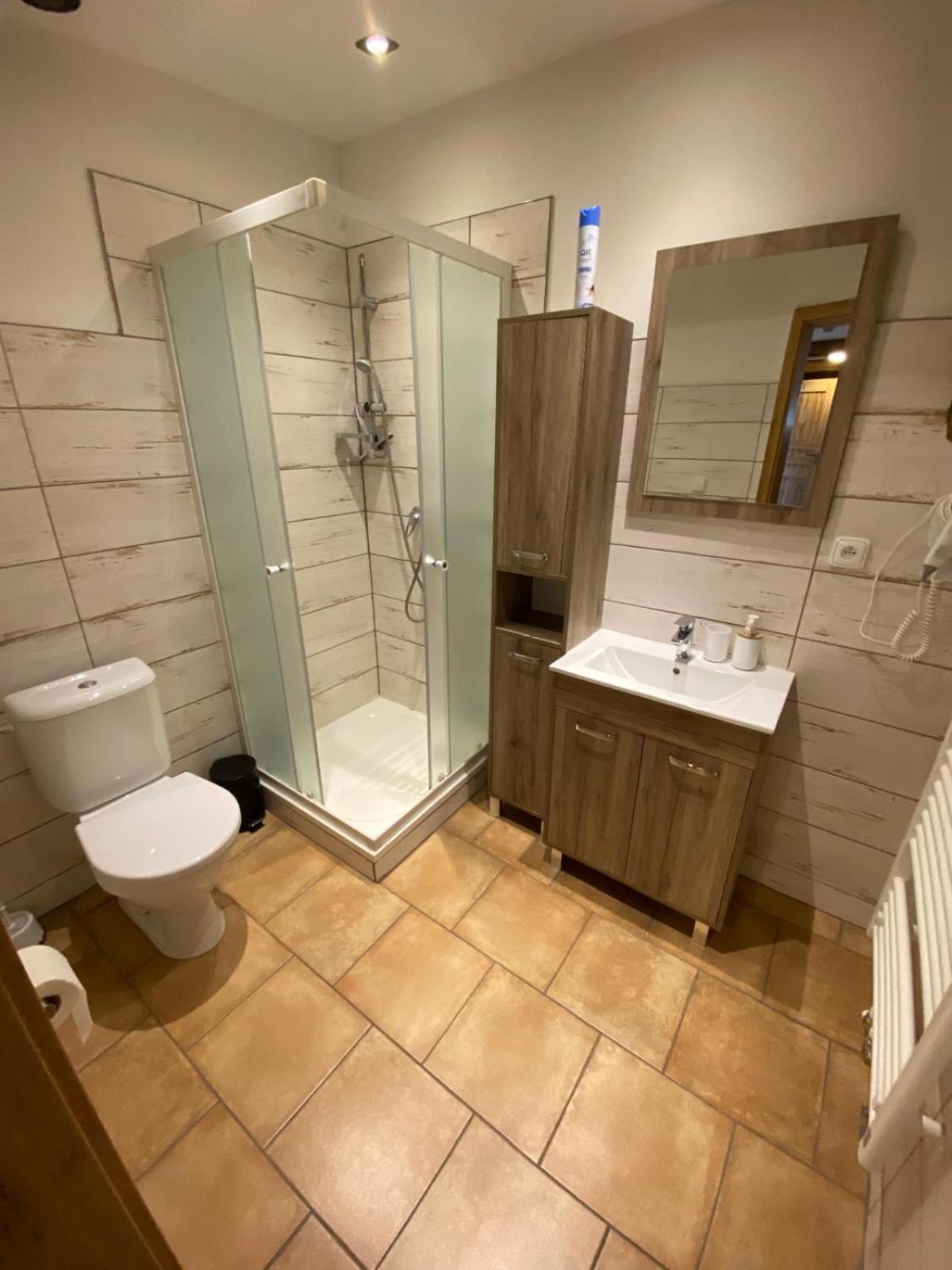 Apartman Na Statku Červený Kostelec מראה חיצוני תמונה